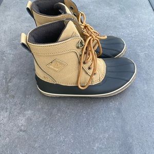 Size 1 Sorel boots boys